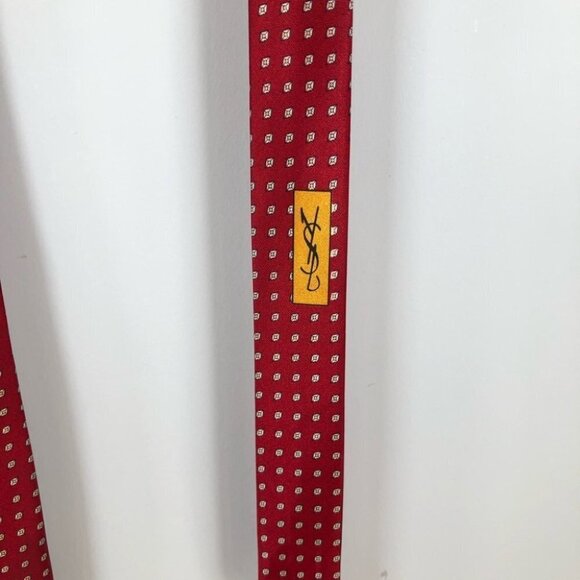YVES Saint Laurent YSL Red Pattern 100% Silk Neck Tie - Picture 5 of 5
